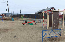 В Улан-Удэ осудили парней, убивших пенсионера на детской площадке