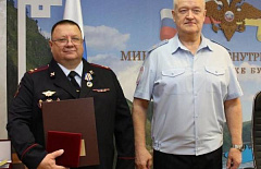 Сотрудник МВД получил медаль «За заслуги перед Бурятией» 