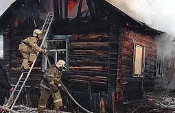 На севере Бурятии сгорел жилой дом