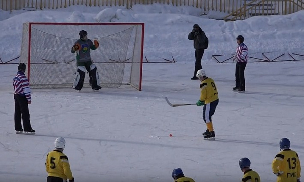 Чемпионат мира по хоккею с мячом перенесли из Иркутска в другой город