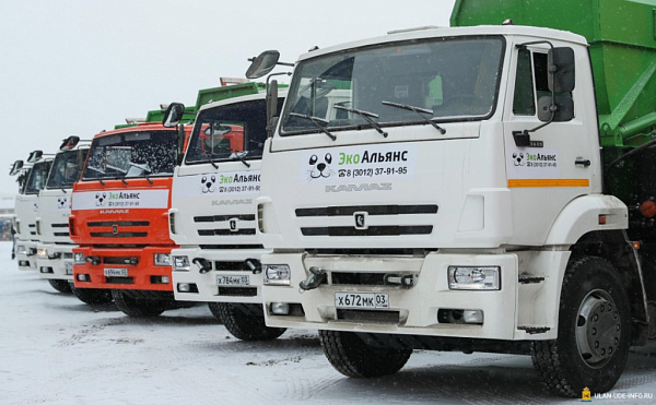 В Улан-Удэ автопарк мусорного оператора пополнился 18 спецмашинами