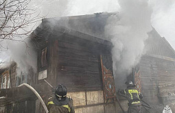 В Улан-Удэ горел четырёхквартирный дом 