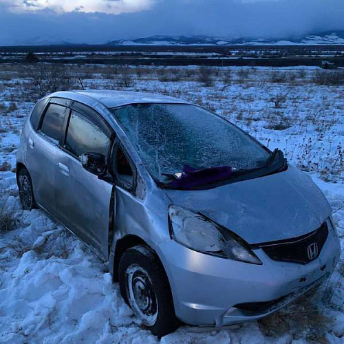 В Бурятии на трассе перевернулась Honda