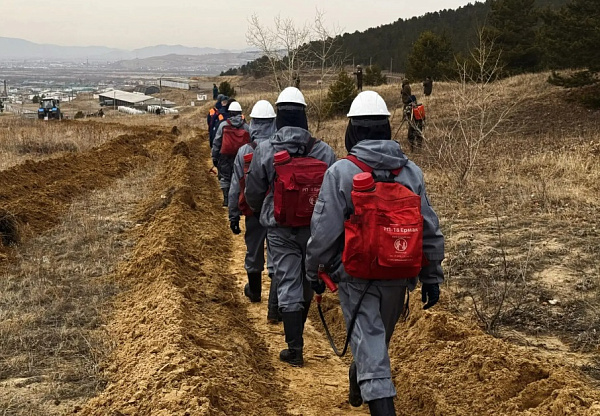 � ����-��� ������ ������ ����� ������������� ������� � �����