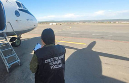 Самолёт совершил аварийную посадку в Иркутске из-за отказа двигателя 