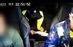Житель Бурятии попался с купленными водительскими правами 
