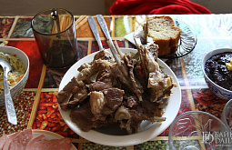 Жительница Бурятии избила знакомую из-за 10 килограммов мяса