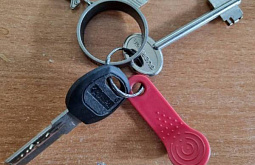 В Бурятии угонщик завёл машину с помощью ключа от квартиры