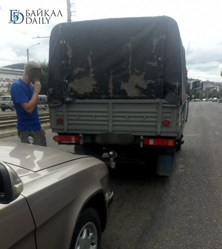 В Улан-Удэ столкнулись «Волга» и «УАЗ»